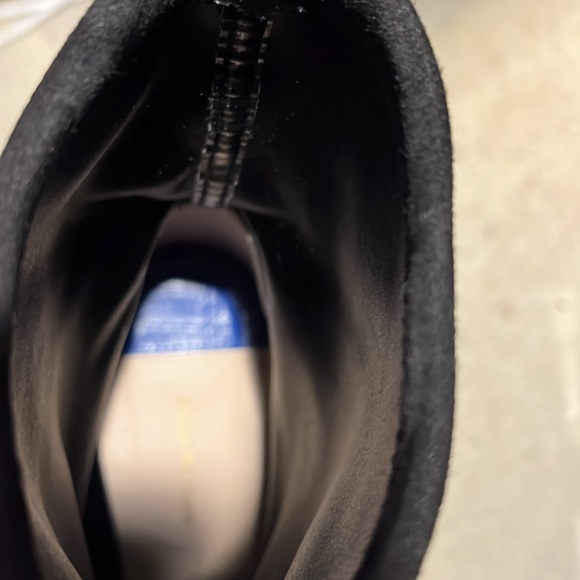 STUART WEITZMAN black suede booties size 9,5 worn only once - Picture 10 of 10